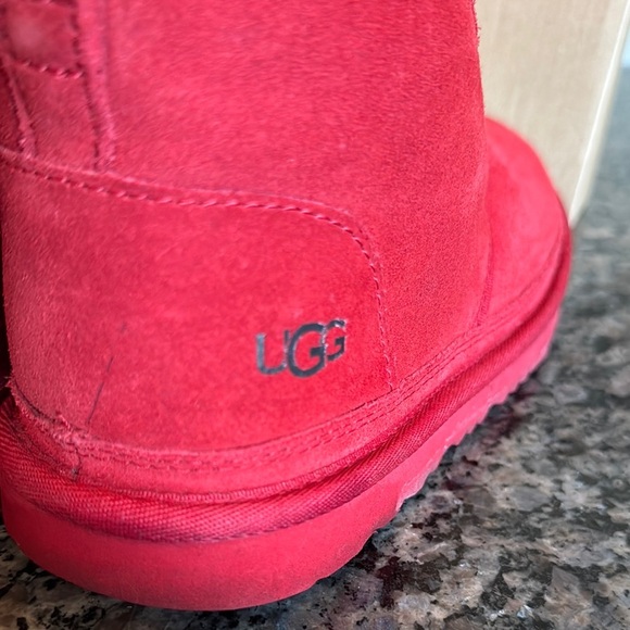 UGG Red Suede lace Booties 5 EUC - Picture 12 of 17